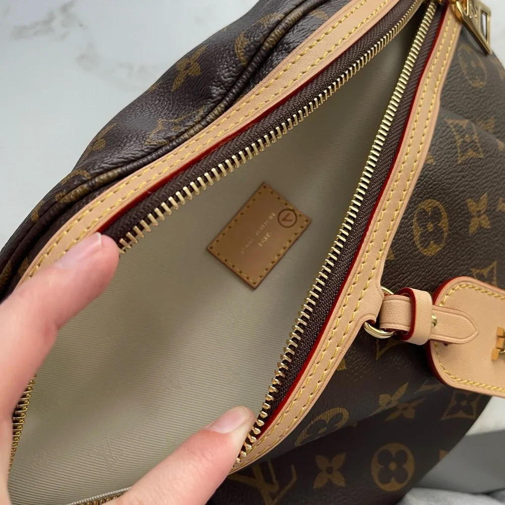 Louis Vuitton Monogram High Rise BumBag - Picture 9 of 14